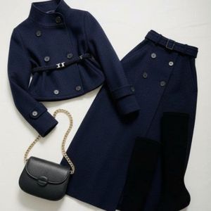 مشخصات کت دامن ماه تابان نورا