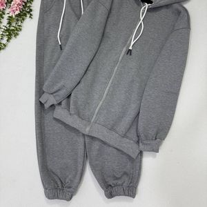 قیمت سویشرت وجاگرزنانه طرح روبی