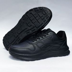 مشخصات کفش روزمره و راحتی ریبوک Reebok کیفیت بالا