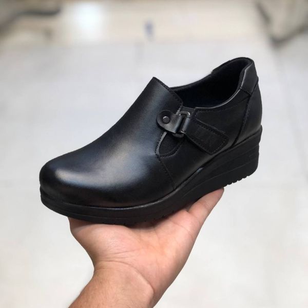 کفش چرم طبی زنانه مدل هیوا رنگ مشکی