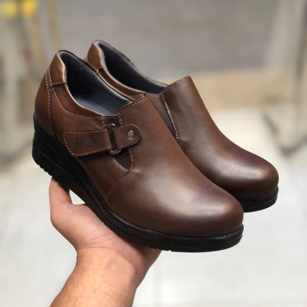 قیمت ارزان کفش چرم طبی زنانه مدل هیوا رنگ سوخته