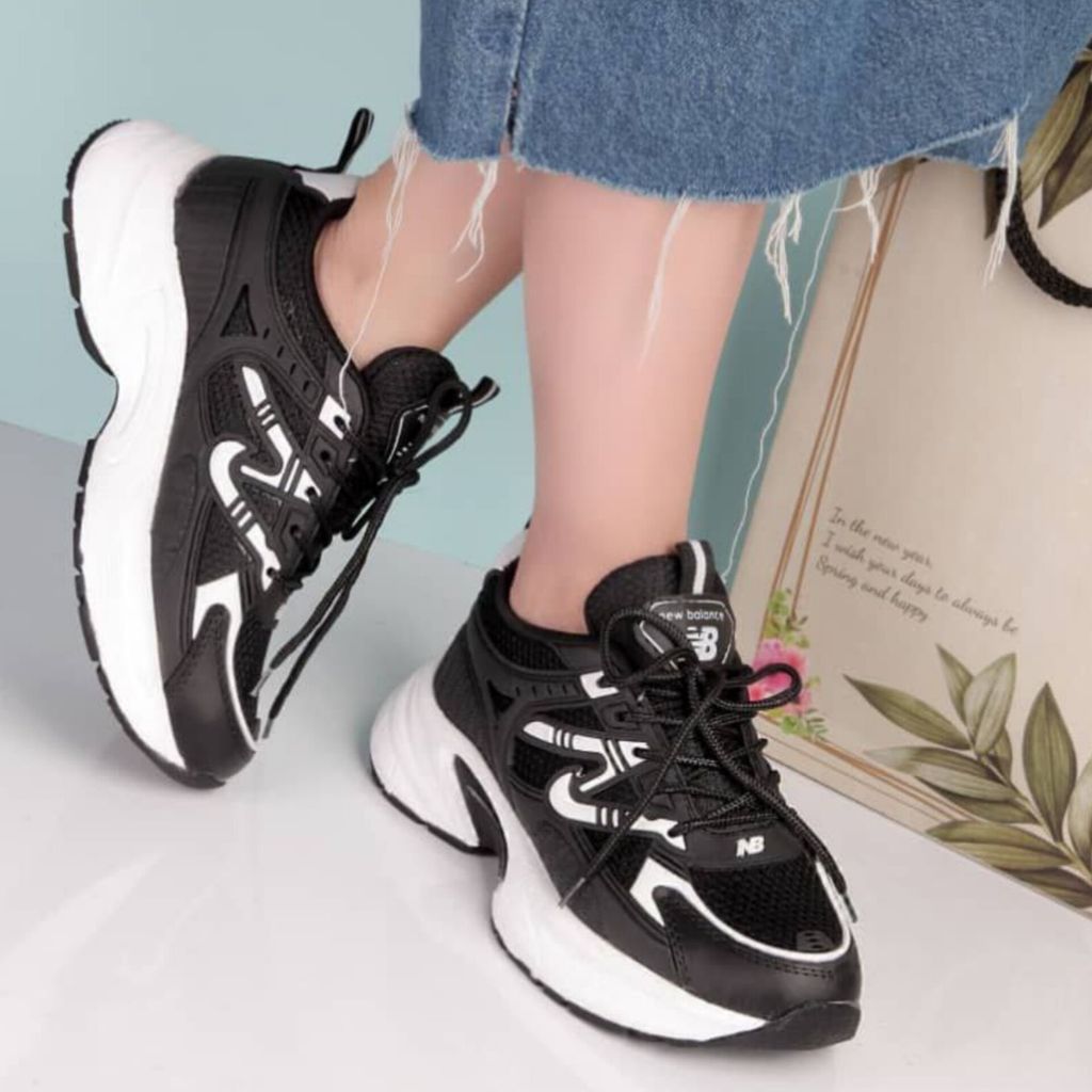 فروش اینترنتی کفش نیوبالانس 770زنانه رنگ مشکی