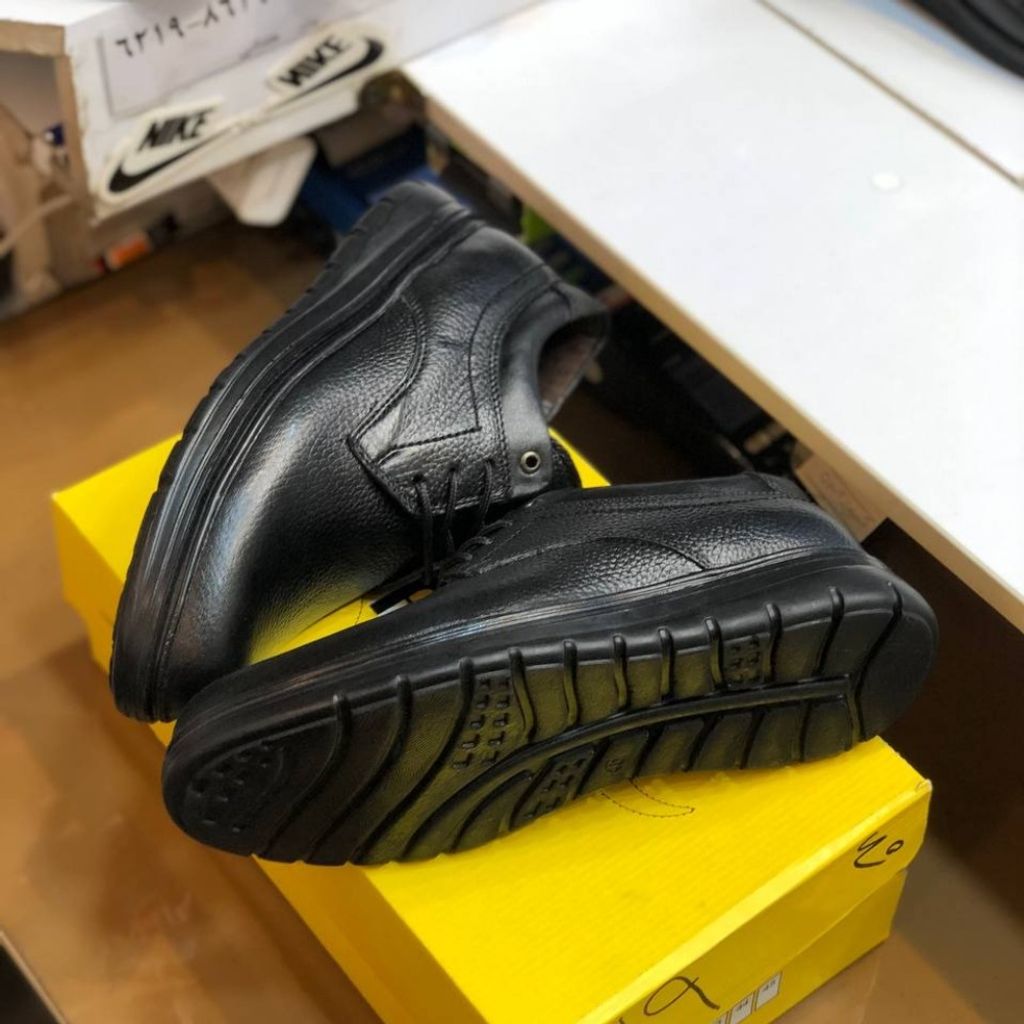 خرید آنلاین کفش چرم مردانه بندی مدل دنا رنگ مشکی