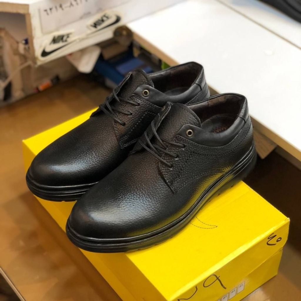 خرید آنلاین کفش چرم مردانه بندی مدل دنا رنگ مشکی