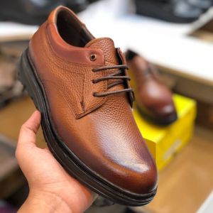 مشخصات کفش چرم مردانه بندی مدل دنا رنگ عسلی