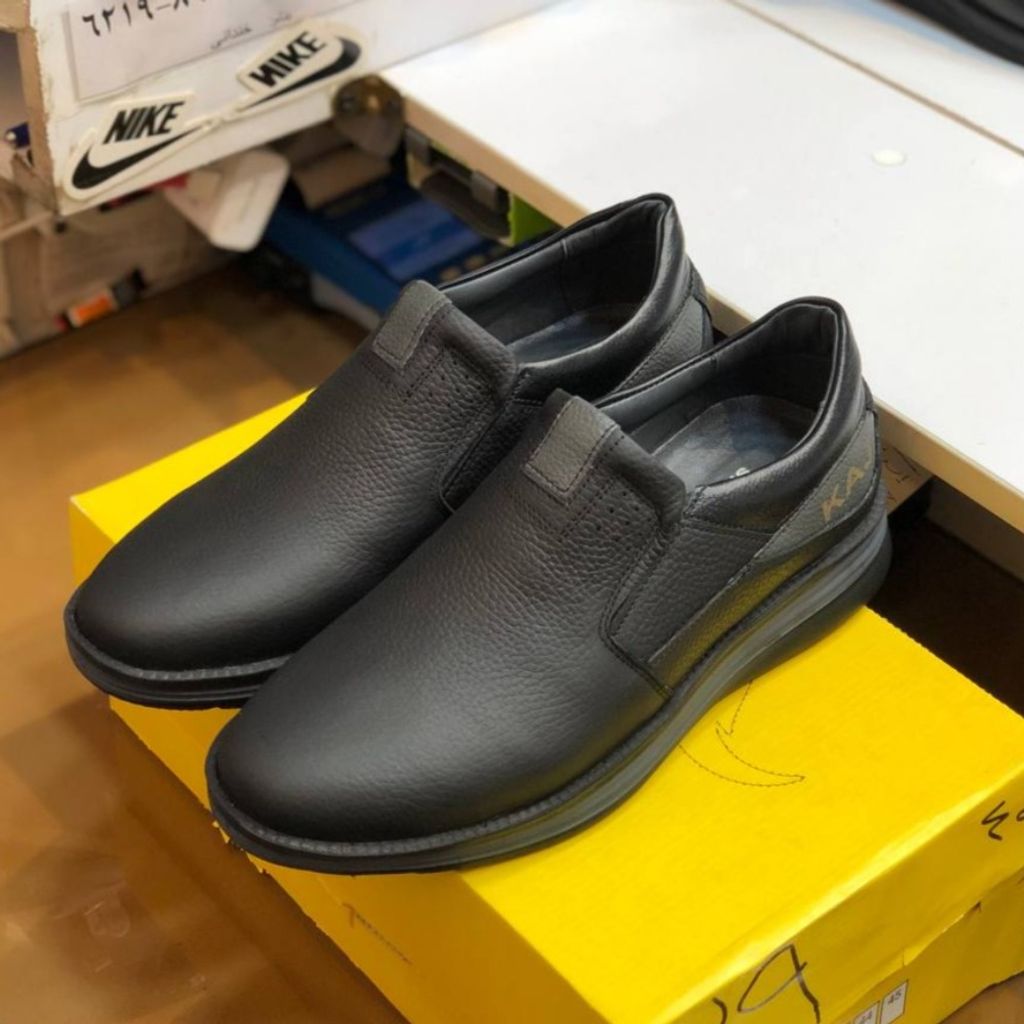 خرید آنلاین کفش چرم مردانه طبی بی بند مدل اسکار مشکی