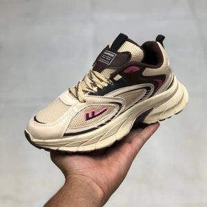 فروش اینترنتی کفش طرح واریون زنانه رنگ کرم