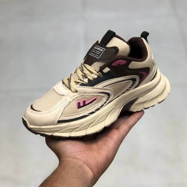 کفش طرح واریون زنانه رنگ کرم