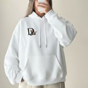 هودی دیور خرسی نورا