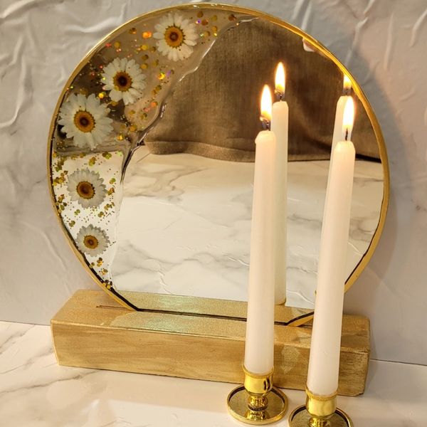 آینه و شمعدان بابونه