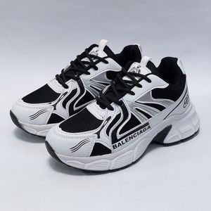 قیمت کتونی اسپرت مدل بالنسیاگا Balenciaga