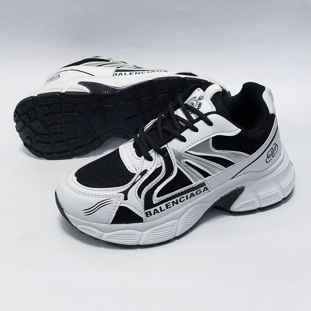 خرید اینترنتی کتونی اسپرت مدل بالنسیاگا Balenciaga