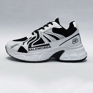 خرید آنلاین کتونی اسپرت مدل بالنسیاگا Balenciaga