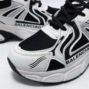 مشخصات کتونی اسپرت مدل بالنسیاگا Balenciaga