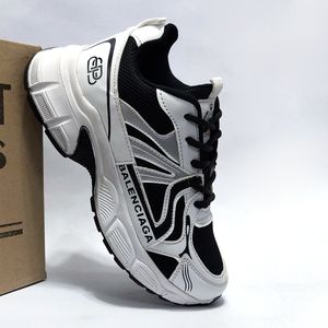 مشخصات کتونی اسپرت مدل بالنسیاگا Balenciaga