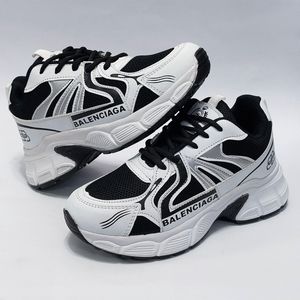 فروش اینترنتی کتونی اسپرت مدل بالنسیاگا Balenciaga