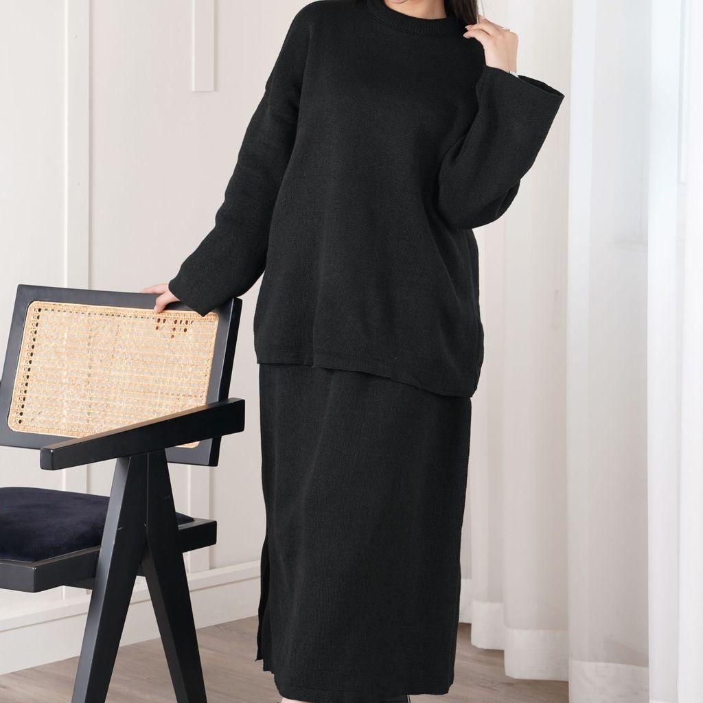 فروش اینترنتی ست بافت مشکی ژرفین پاد