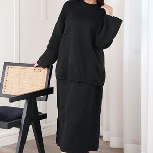 فروش اینترنتی ست بافت مشکی ژرفین پاد