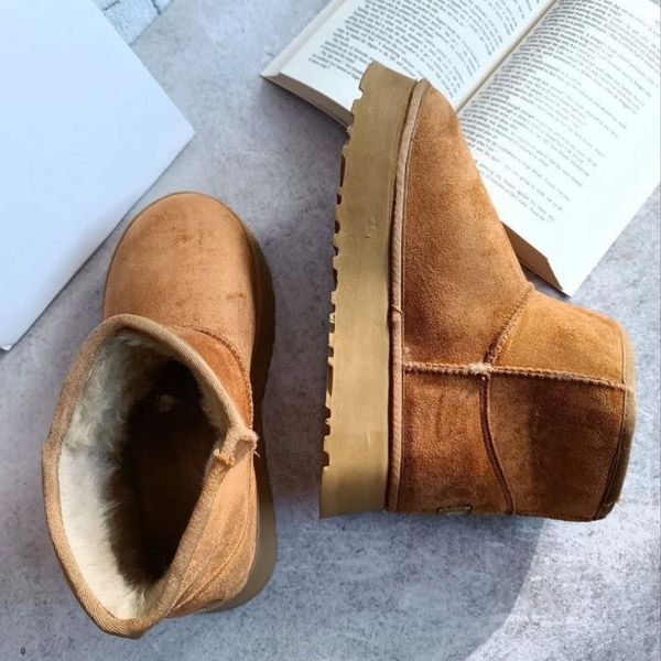 نیم بوت شیک زنانه