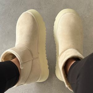 خرید آنلاین نیم بوت شیک زنانه