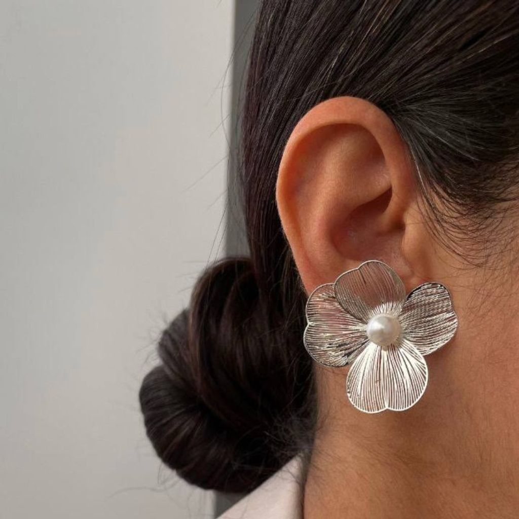 قیمت گوشواره میخی گل و مروارید وارداتی هانا