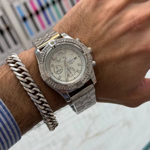 ساعت مردانه بنداستیل نقره ای صفحه سفید مارک بریتلینگ