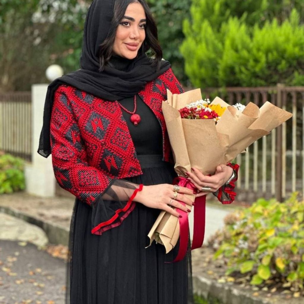 مشخصات ست کت دامن یلدا