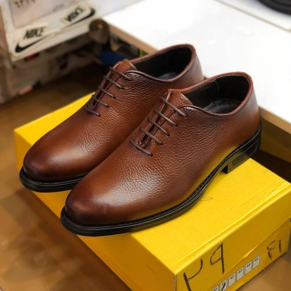کفش چرم مجلسی مردانه بندی مدل مالکوم عسلی