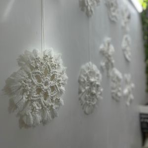 خرید انلاین برف مکرومه دکوری و مناسب دیزاین دیوار و پرده