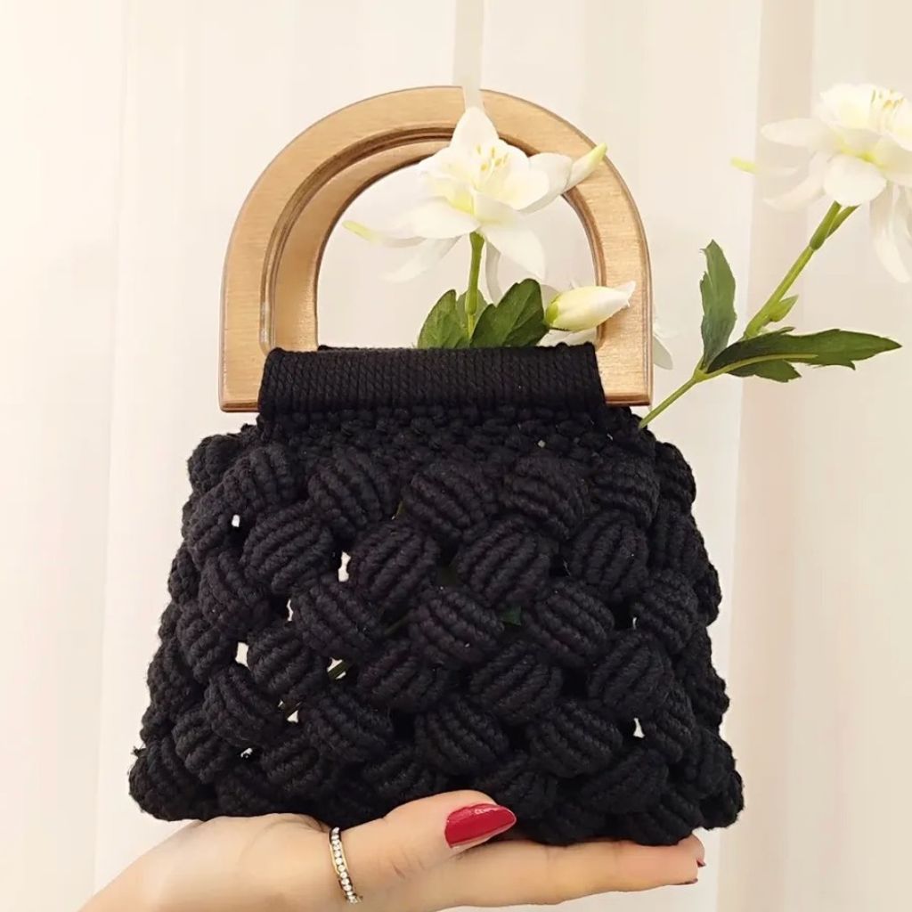 مشخصات کیف مجلسی مکرومه بافی