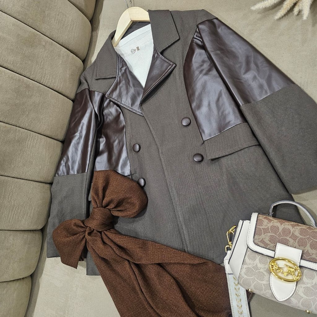 خرید اینترنتی کت آستردار خرجکار چرم رنگ موکا