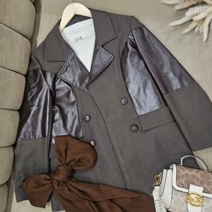 مشخصات کت آستردار خرجکار چرم رنگ موکا