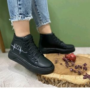 نیم بوت زنانه طرح ضربان