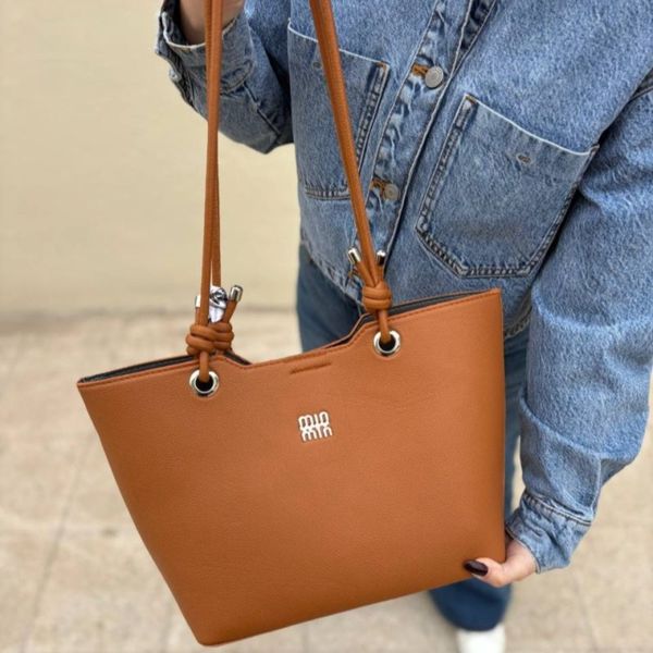 کیف دوشی زنانه و دخترانه مدل کیلتو پروانه