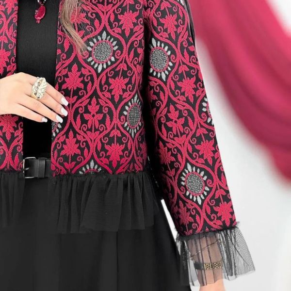 کت و دامن مرجان