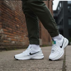 قیمت کفش ورزشی مردانه نایکی مدل Zoom ( در 2 رنگ بندی )