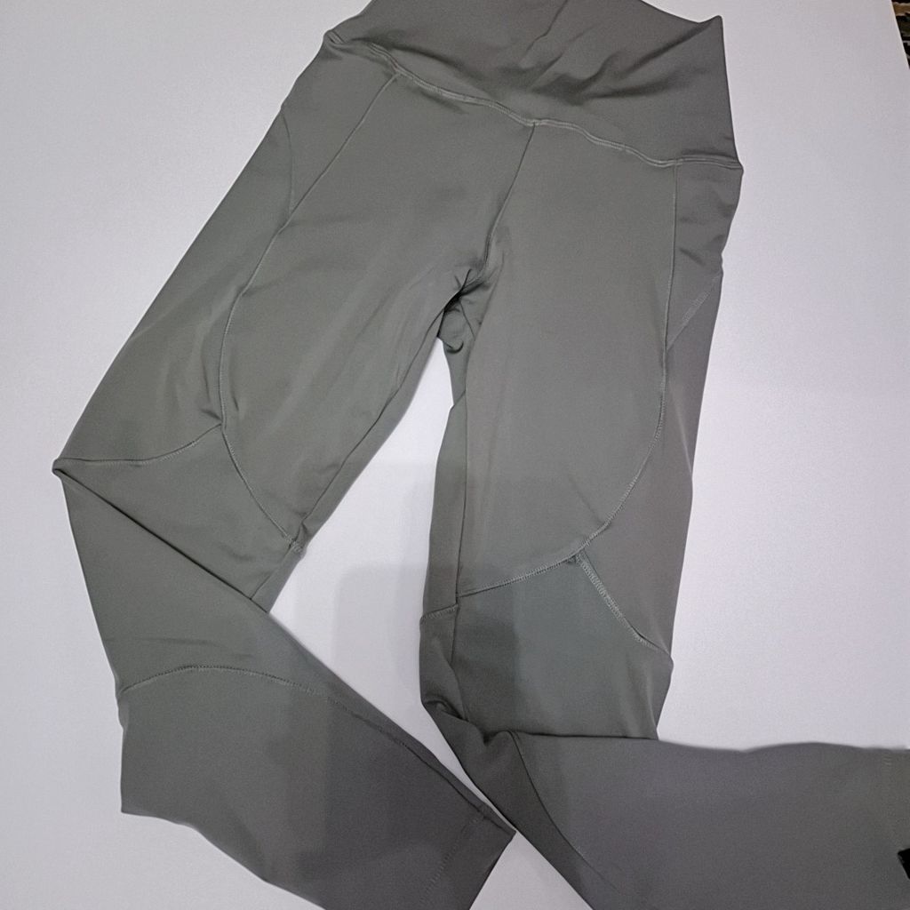 خرید انلاین لگ ورزشی یونی پرو