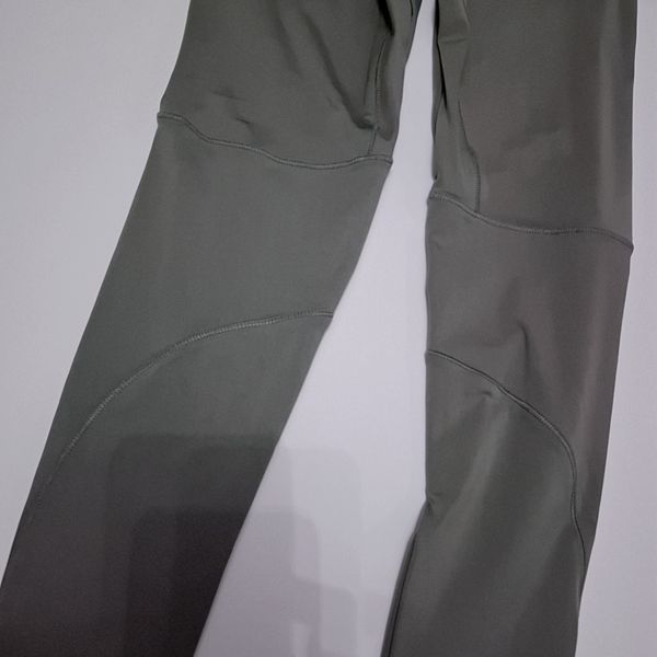 لگ ورزشی یونی پرو