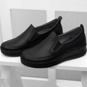 کفش زنانه مدل گلبهار کفی طبی و خارپاشنه رنگ مشکی