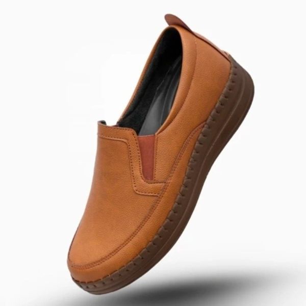 کفش زنانه مدل گلبهار کفی طبی و خارپاشنه رنگ عسلی