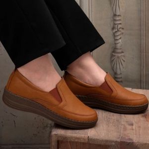 خرید آنلاین کفش زنانه مدل گلبهار کفی طبی و خارپاشنه رنگ عسلی