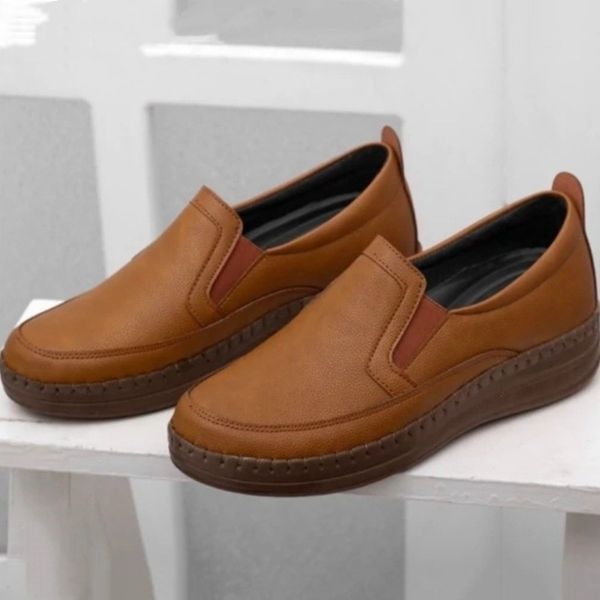 کفش زنانه مدل گلبهار کفی طبی و خارپاشنه رنگ عسلی