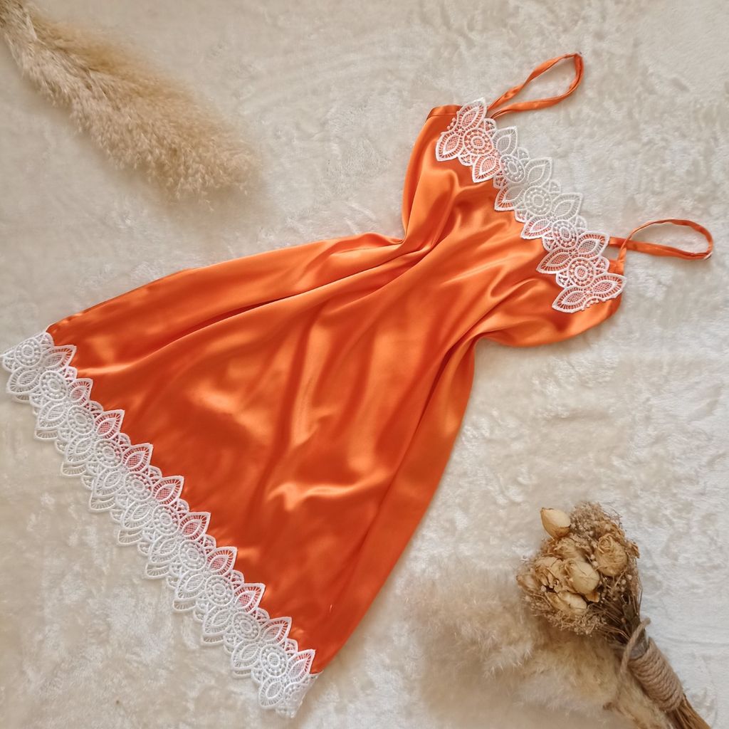 قیمت ارزان لباس خواب ساتن ابریشم زنانه مدل مهلا