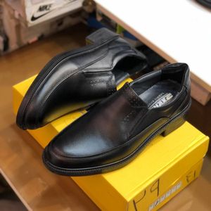 خرید انلاین کفش چرم مردانه مجلسی صافتی مشکی برند رخشی