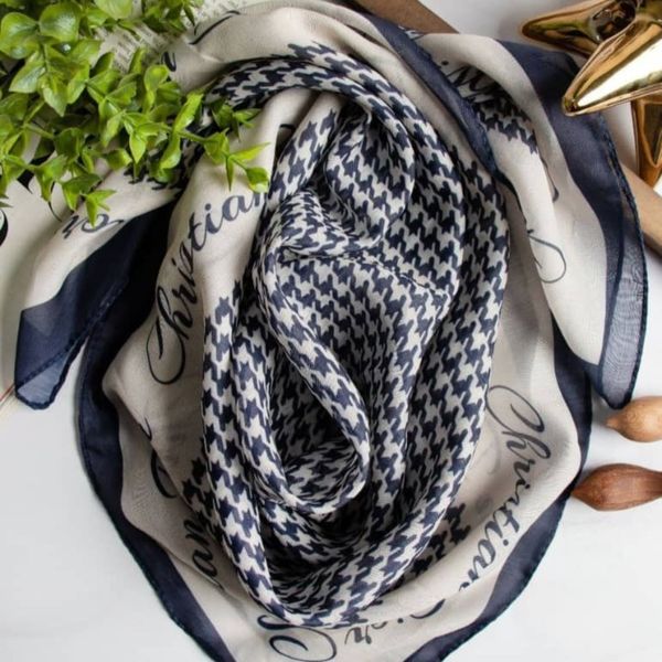 مینی اسکارف طرح پیچازی سرمه ای قواره 75