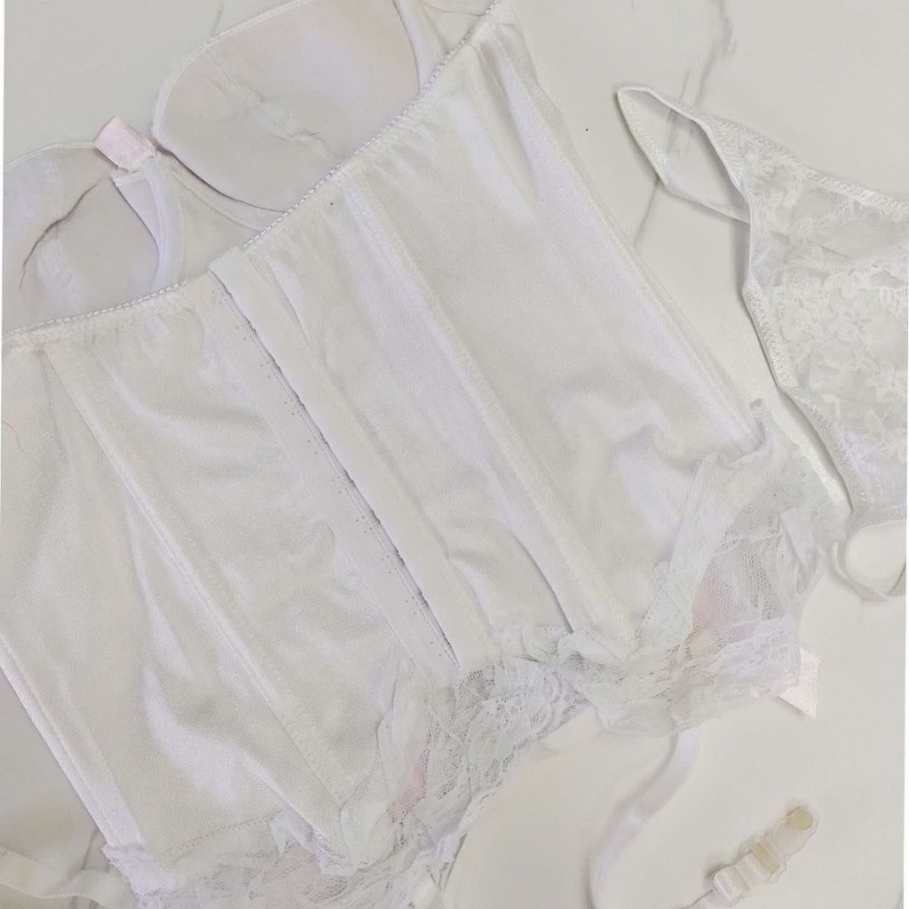 قیمت ارزان سوتین یا کرست یاعت شنی سفید sf6r