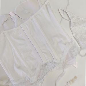 سوتین یا کرست ساعت شنی سفید sf6r