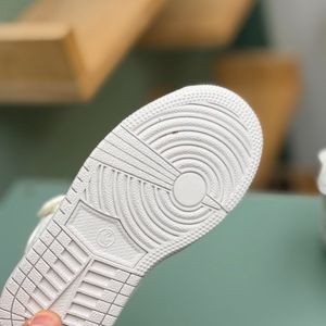 خرید انلاین کتونی بچگانه نیمساق طرح 95 paul frank از Ltduck کد 4081102