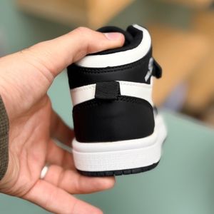 خرید اینترنتی قیمت کتونی بچگانه نیمساق طرح 95 paul frank از Ltduck کد 4081102