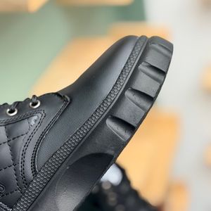 خرید اینترنتی قیمت بوت بچگانه اسپرت miu بندی کد 4081801